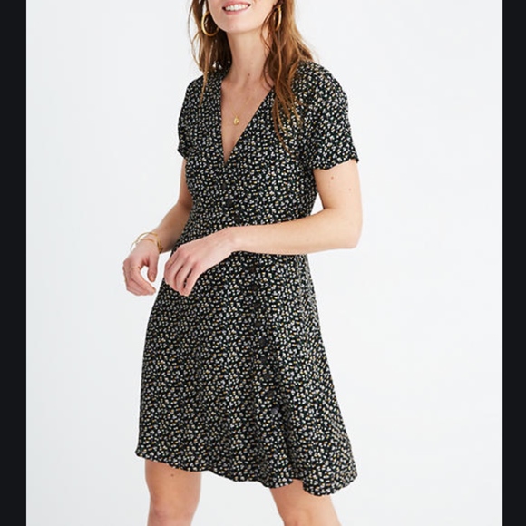 Madewell Button-Wrap Dress in Playground Posies - Picture 5 of 7